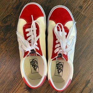 Vans - Red & Cream - Sz 8.5